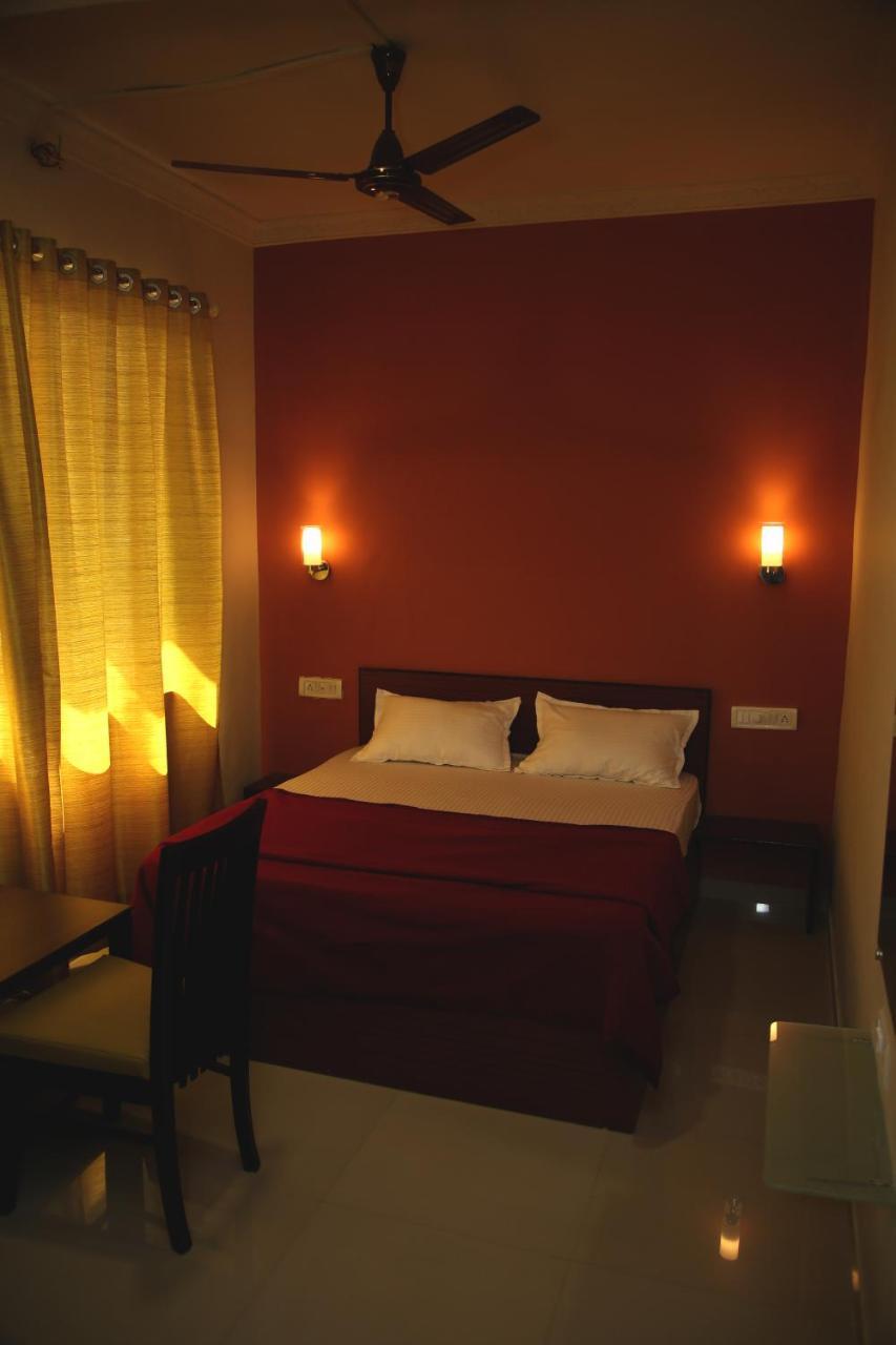 Elite Inn Lonavala Exterior foto