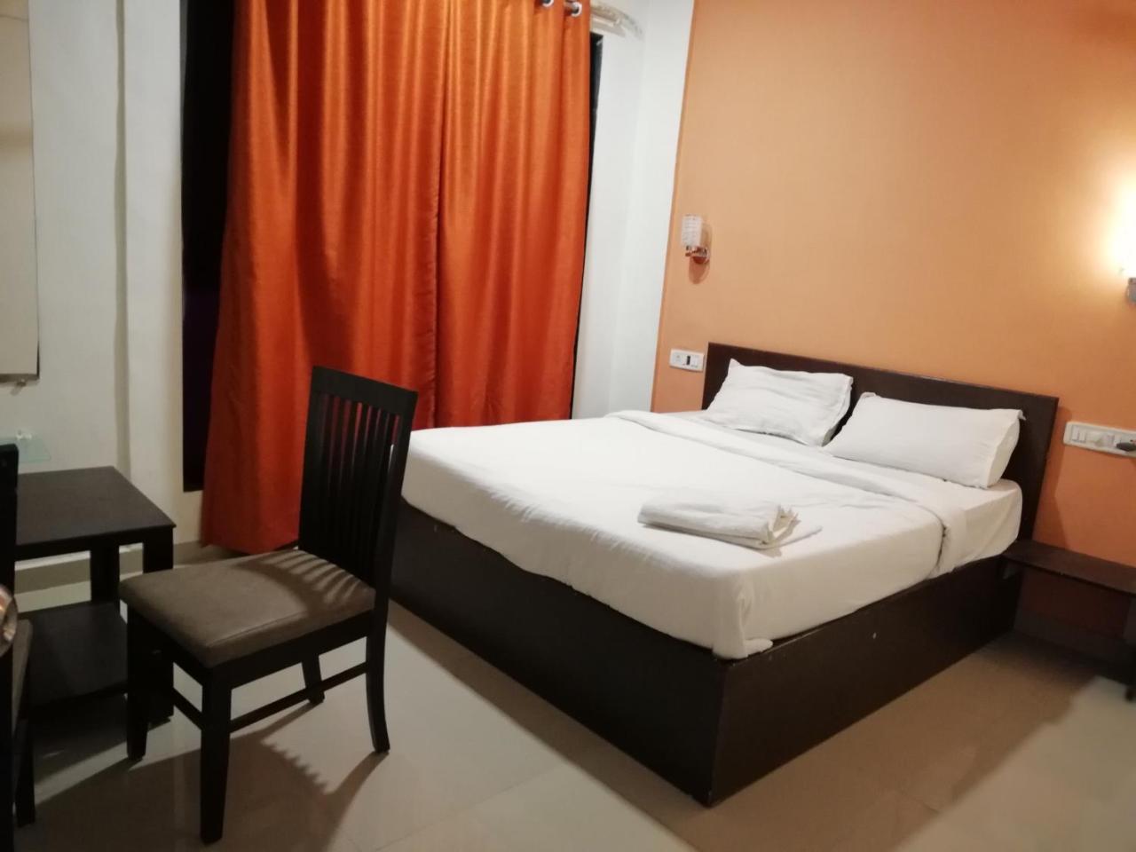 Elite Inn Lonavala Exterior foto
